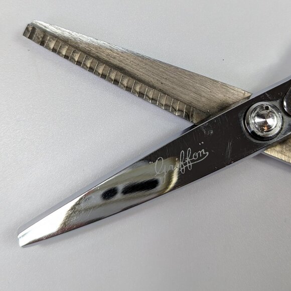 Vintage Griffon Cutlery Pinking Shears Made in Japan - Picture 5 of 7